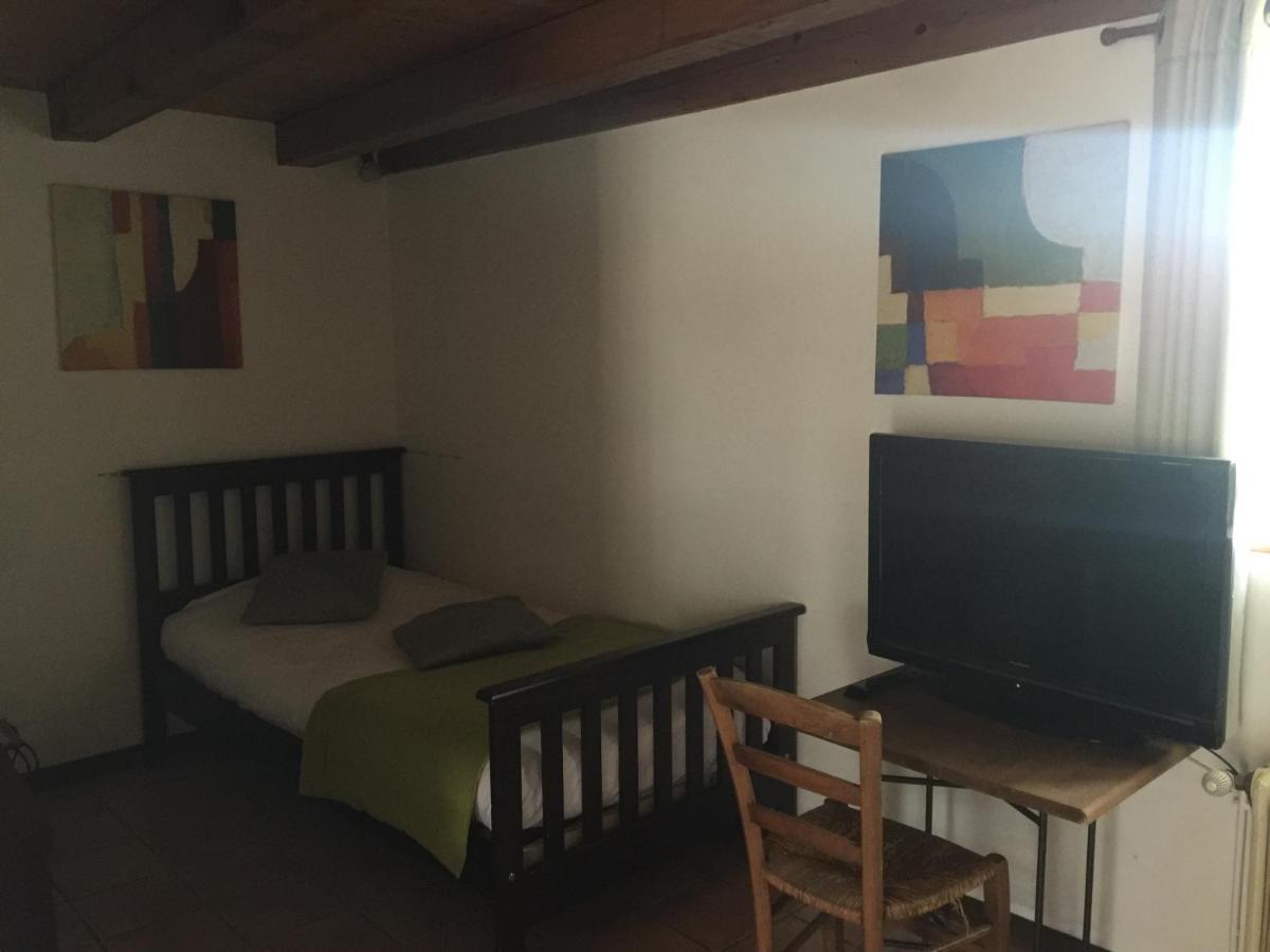 Bed and Breakfast Le Moulin De Champagne Вириа Экстерьер фото